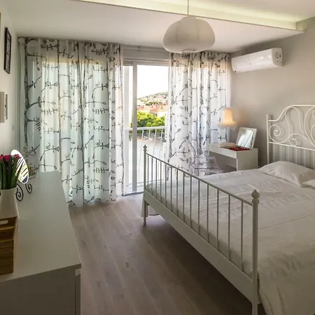 公寓 Pagaresto Split-sunny Oasis With Free Parking